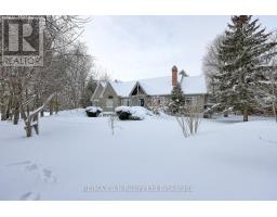 11 NORSWORTHY LANE - 6