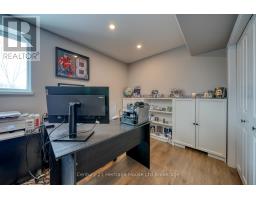 215 MUNNOCH BOULEVARD - 32