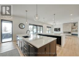 574246 OLD SCHOOL LINE - 14