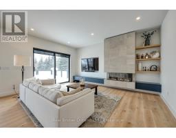 574246 OLD SCHOOL LINE - 15