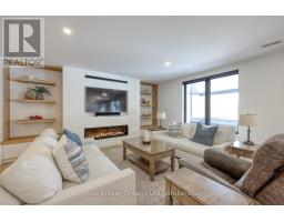 574246 OLD SCHOOL LINE - 33