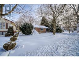 387 WELLINGTON STREET - 5