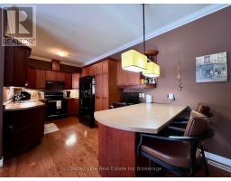 25 - 500 LAKEVIEW DRIVE - 2