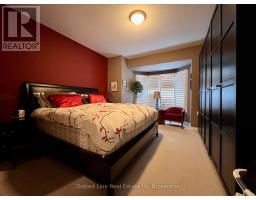 25 - 500 LAKEVIEW DRIVE - 6