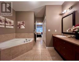 25 - 500 LAKEVIEW DRIVE - 7