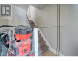 208 VICTORIA STREET - 34