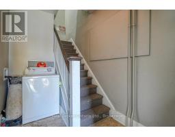 208 VICTORIA STREET - 48