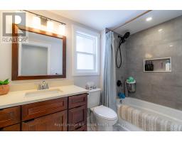 34 STOVER STREET S - 16