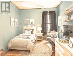 839 DUFFERIN STREET - 11