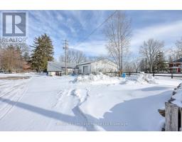 384810 SALFORD ROAD - 43