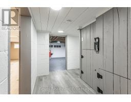 750 ALEXANDER STREET - 23