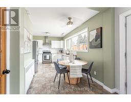 750 ALEXANDER STREET - 6