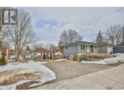 156 CHARLES STREET E - 32