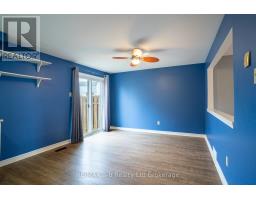 6 - 380 QUARTER TOWN LINE - 5