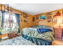 72 ADSWOOD ROAD E - 16