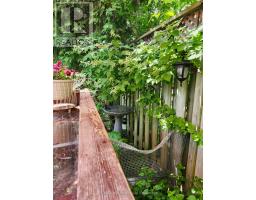 72 ADSWOOD ROAD E - 21