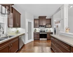 46 COLIN AVENUE - 17