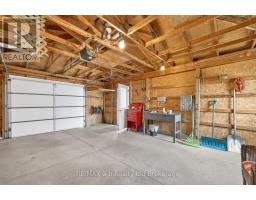 23 GLENN AVENUE - 32