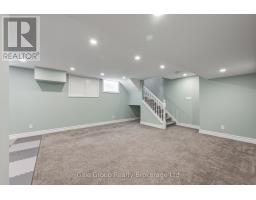 155 VANSITTART AVENUE - 35