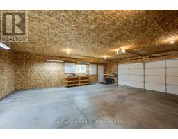155 VANSITTART AVENUE - 40