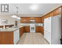 643 SOUTHWOOD WAY - 12