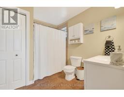 591 LAKESHORE ROAD - 32