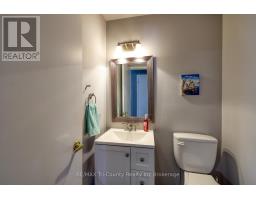 33 WILKINS CRESCENT - 23