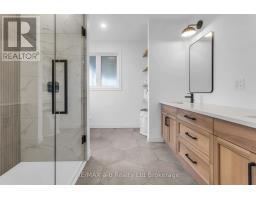 54 ALBERT STREET - 15