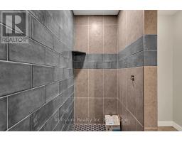 335 TALBOT STREET - 23