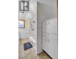 313 SIMCOE STREET - 15