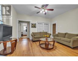 313 SIMCOE STREET - 4