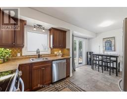 8 ELMWOOD PLACE - 11