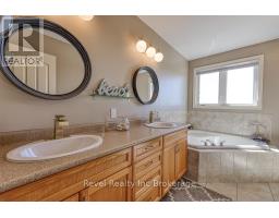 7 WOODHATCH CRESCENT - 22