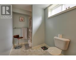 7 WOODHATCH CRESCENT - 29