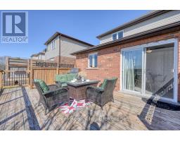 7 WOODHATCH CRESCENT - 34