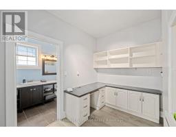 23 SPRUCE STREET W - 12