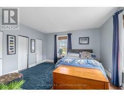 23 SPRUCE STREET W - 15