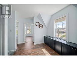 23 SPRUCE STREET W - 22