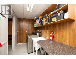 23 SPRUCE STREET W - 27