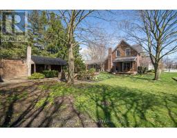 23 SPRUCE STREET W - 32