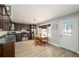 23 SPRUCE STREET W - 7