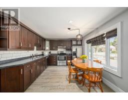 23 SPRUCE STREET W - 8