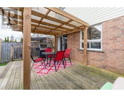 34 MOUNTAIN LAUREL CRESCENT - 36