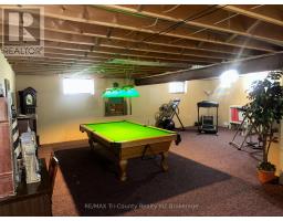 916 NORFOLK COUNTY 28 ROAD - 29