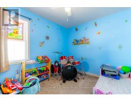 44 STOVER STREET N - 15