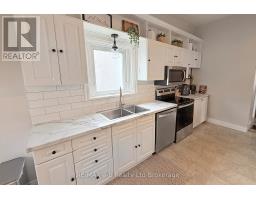 688 HENRY STREET - 13