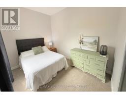 688 HENRY STREET - 25