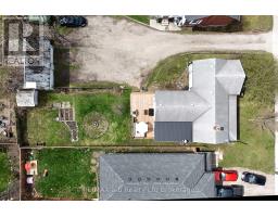 688 HENRY STREET - 3