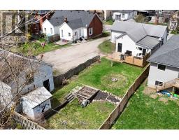 688 HENRY STREET - 36