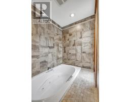 77 LIGHT STREET - 28